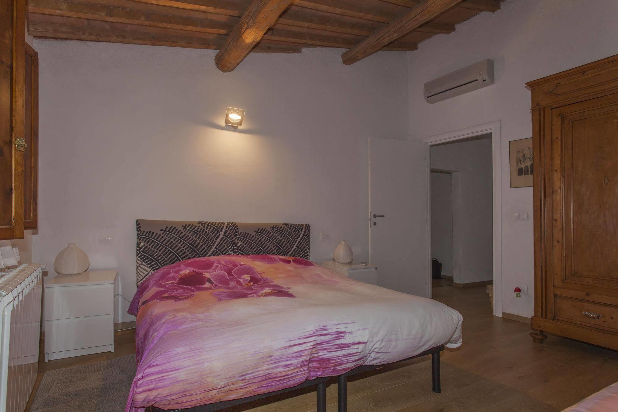 La Corte Di Piero Apartment Florence Luaran gambar